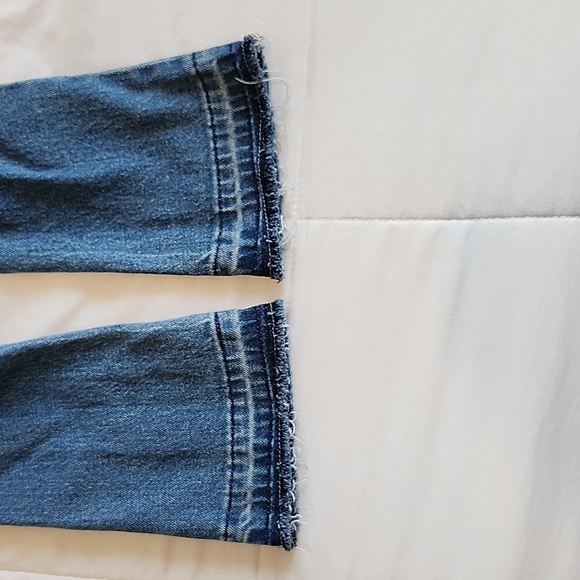 Old Navy Jeans - Picture 5 of 7